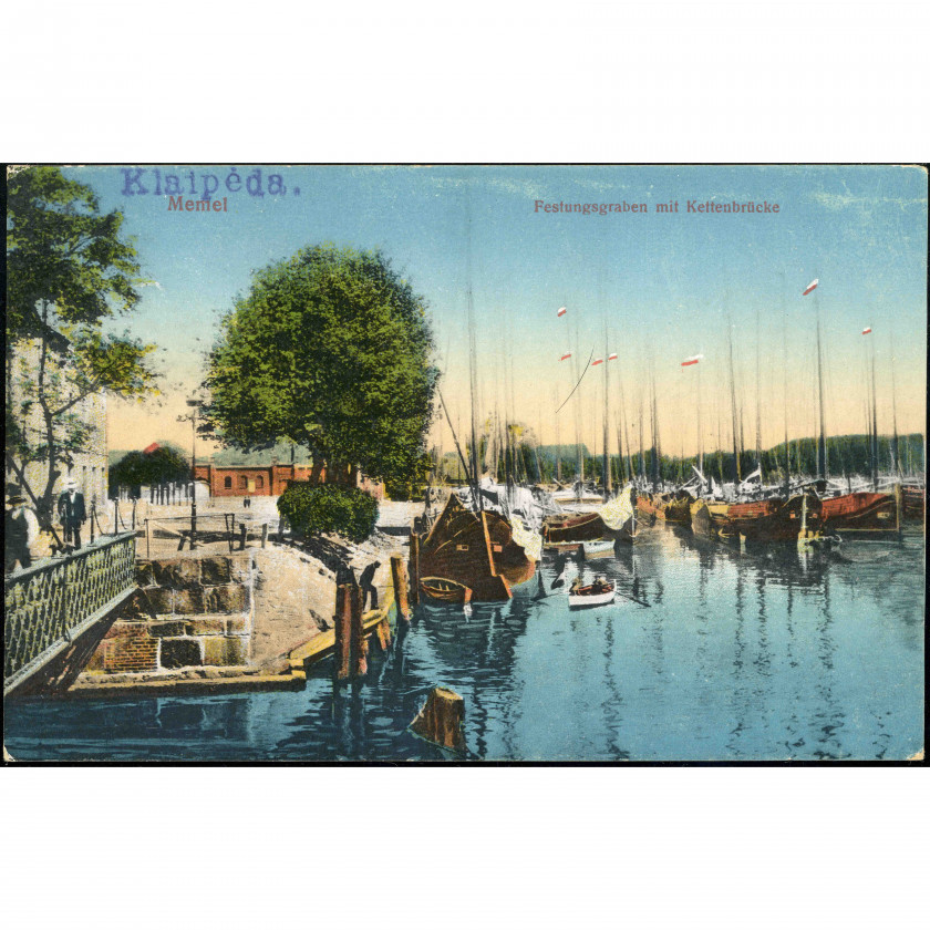 Klaipēda (Mēmele) (Lietuva) — Cietokšņa grāvis ar ķēžu tiltu (Festungsgraben mit Kettenbrücke), periods: 1920.–1930. gadi, izdevējs: Lit. Jugendbundbuchhandlung, Tilsit—Memel (aizmugurē zīmogs: Alfredas Mitris, Šiauliai).