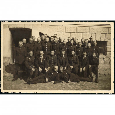 Fotogrāfija, Latvijas armijas karavīru grupa