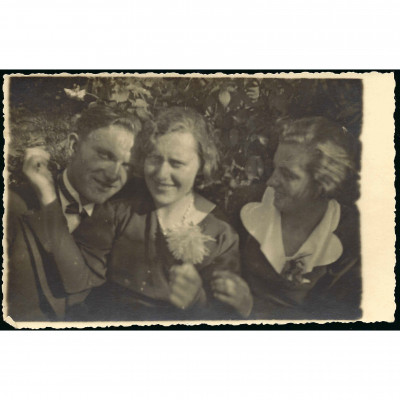 Photography, Group Portrait of Friends