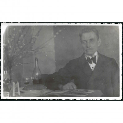 Фотография, Портрет за столом