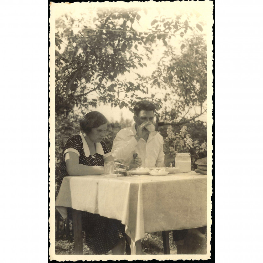 Photography, Lunch in the Garden