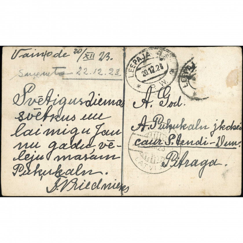 Nezināms izdevējs (Ziemassvētku atklātne): Eņģeļi un eglīte. Sūtīta no Vaiņodes uz Pitragu, 1923. g.