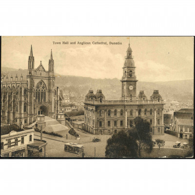 Dunedin (New Zealand) — Town Hall and Anglica...