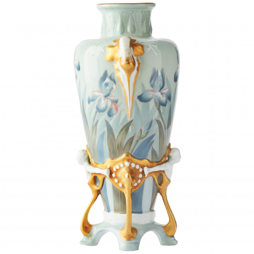 Фарфоровая ваза в стиле Ар-Нуво