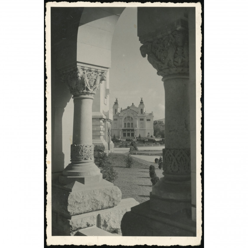 Cluj-Napoca (view of the National Theatre through cathedral columns), year: 1936, publisher: "Fotofilm" Cluj.