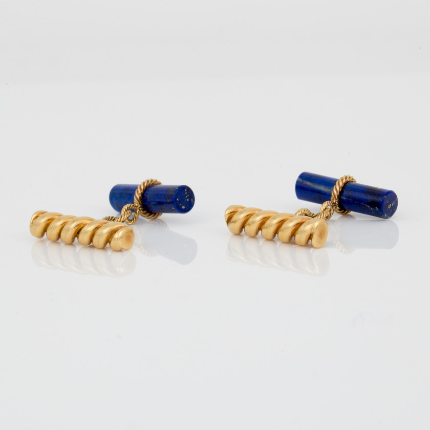 Gold cufflinks with lapis lazuli
