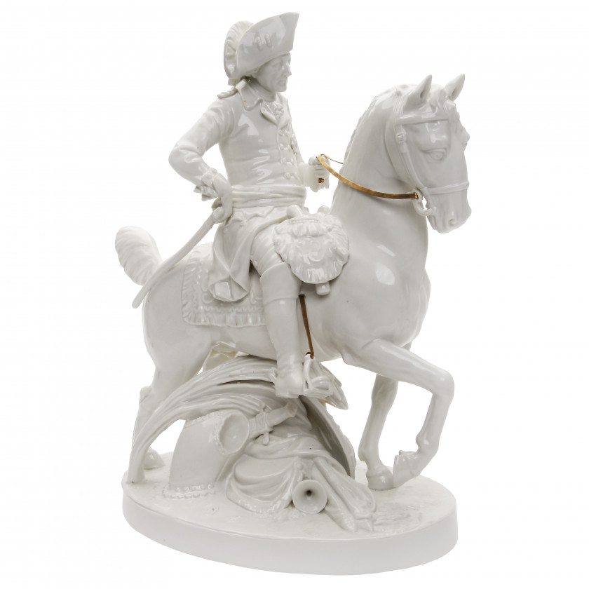 Porcelāna figūra "Frederiks II (Vecais Fricis) uz zirga"