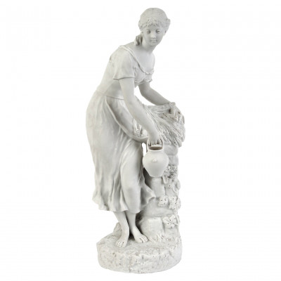 Large biscuit figure "Girl with a jug"
