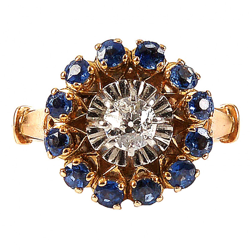 Gold ring with diamond and sapphires