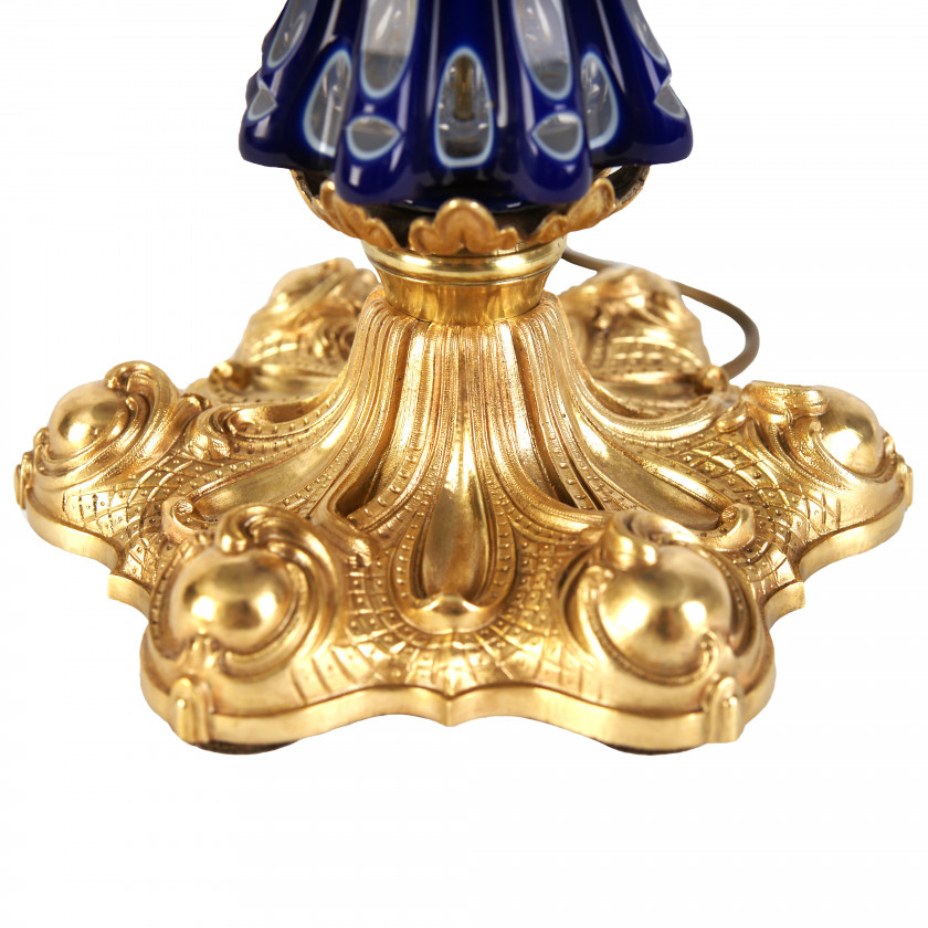 Bronzas galda lampa ar Bohēmijas stiklu