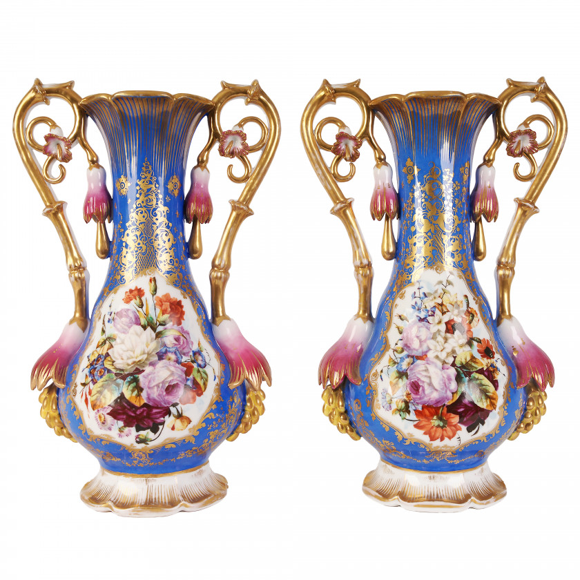 A pair of porcelain decorative vases