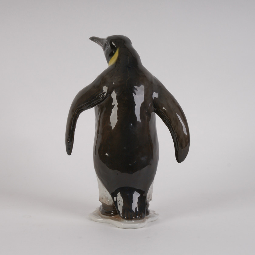 Porcelain figure "Penguin"