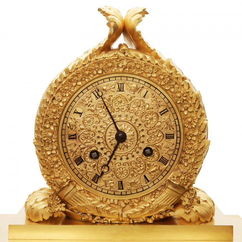 Bronze mantel clock in Empire style