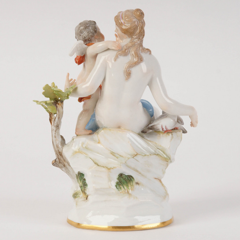 Porcelain figure "Venus and Cupid"