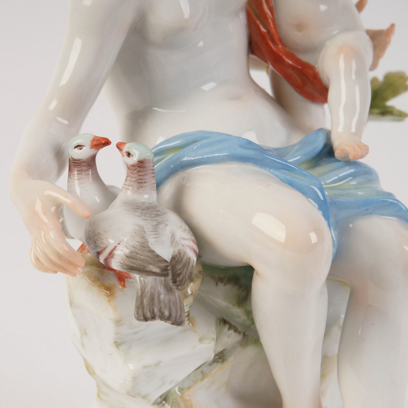 Porcelāna figūra "Venera un Amors"