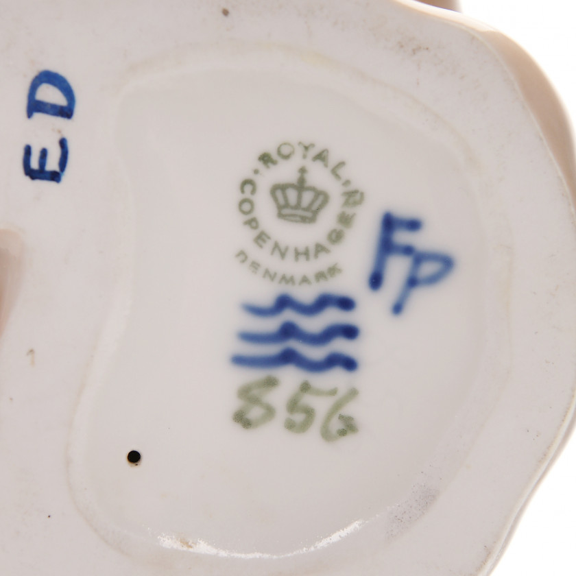 Porcelain figure "Dachshund"