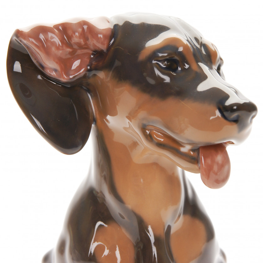 Porcelain figure "Dachshund"