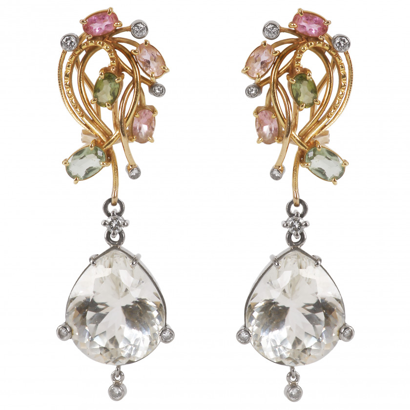 Gold earrings with diamonds, tourmalines and spodumens