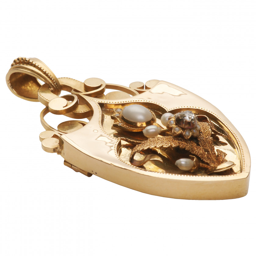 Gold brooch-pendant with diamond and pearls