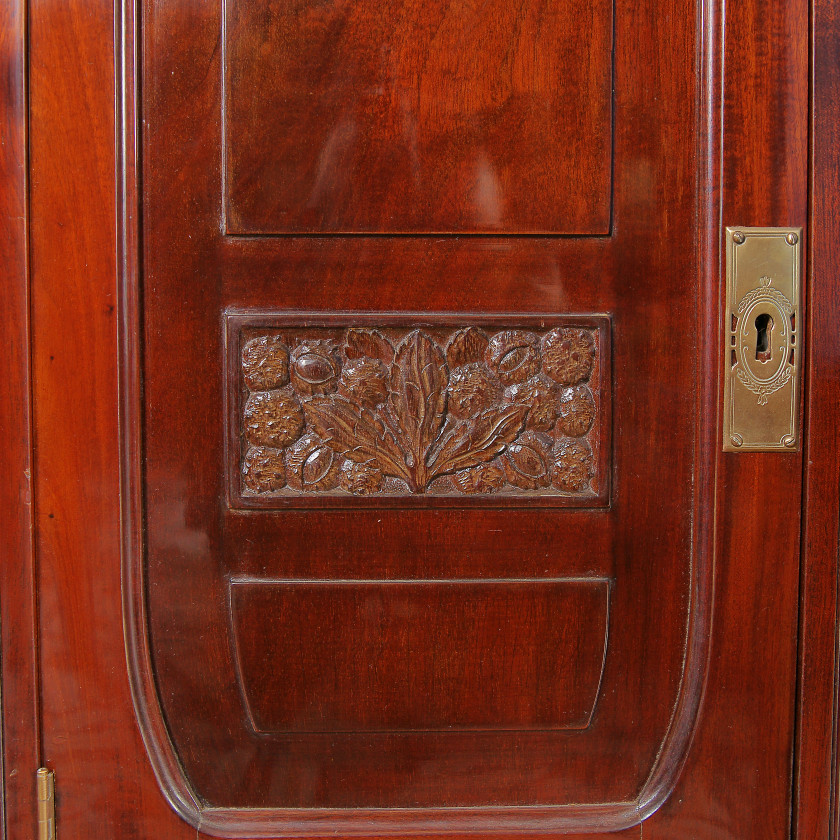 Sofa cabinet in Art Nouveau style