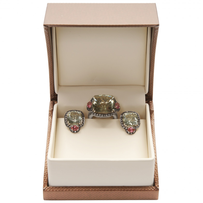 Золотое кольцо и серёжки с празиолитами, турмалинами и бриллиантами