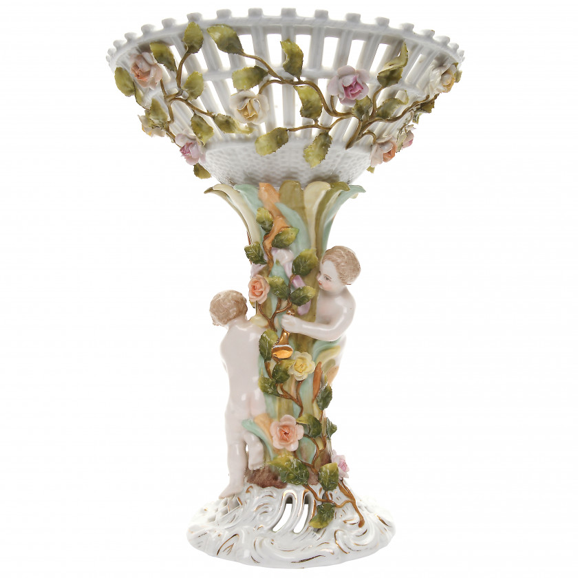 Porcelain vase with putti