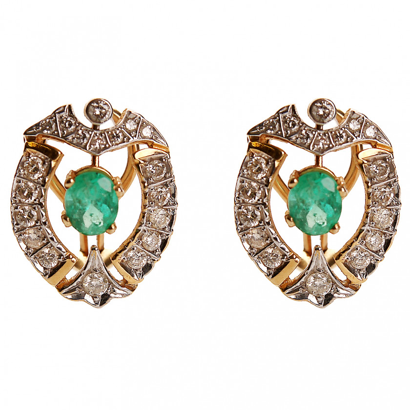 Gold earrings with emeralds and diamonds
