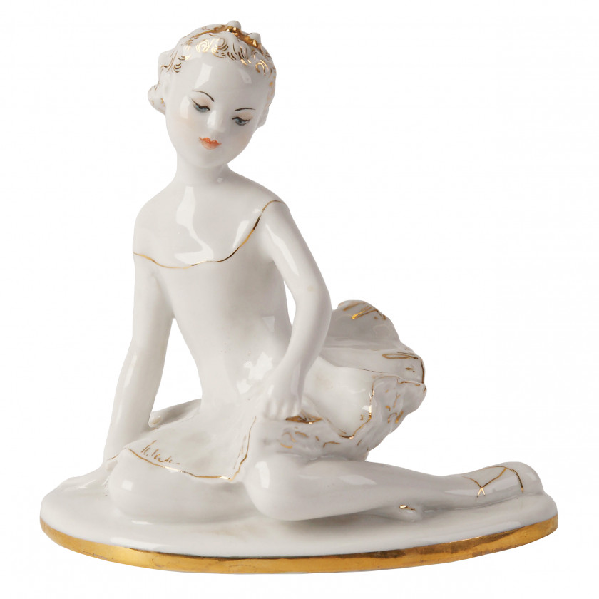 Porcelain figure "Mashenka"