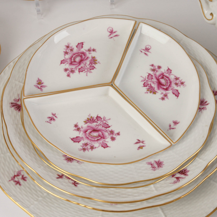 Large porcelain set for 12 persons (58 items)