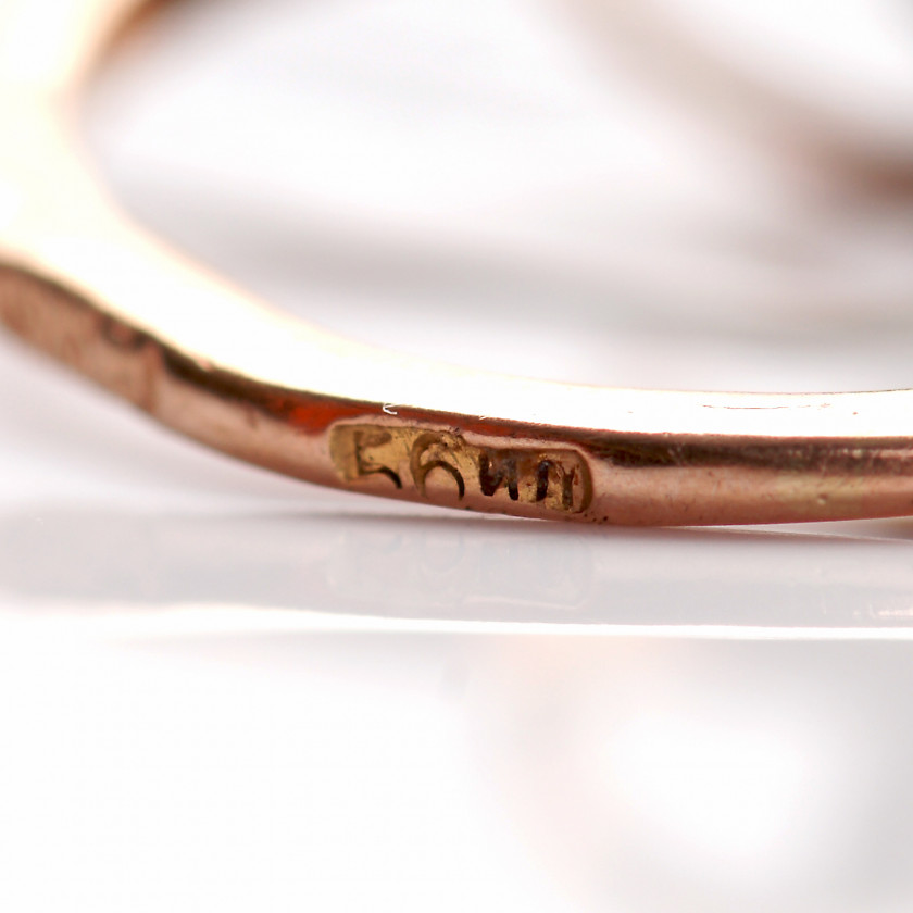 Gold ring with demantoids