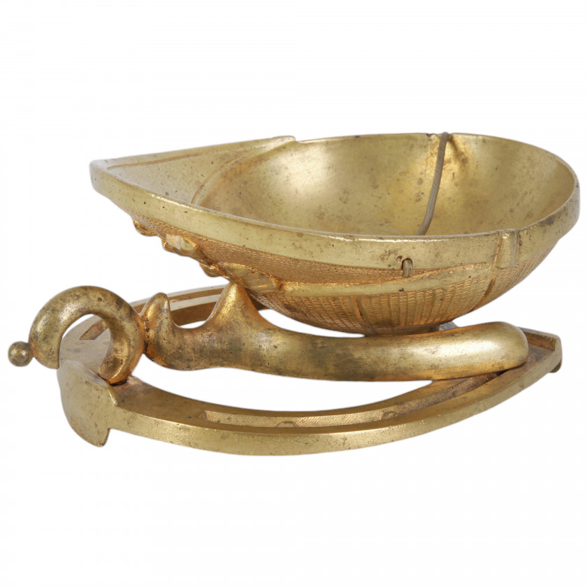 Bronze ashtray with a horseshoe and a jockey’s cap