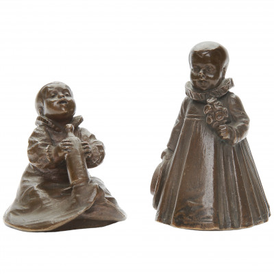 Pair of bronze figures "Children"