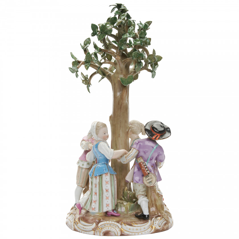 Porcelain figure "Gardener children dancing under a tree"