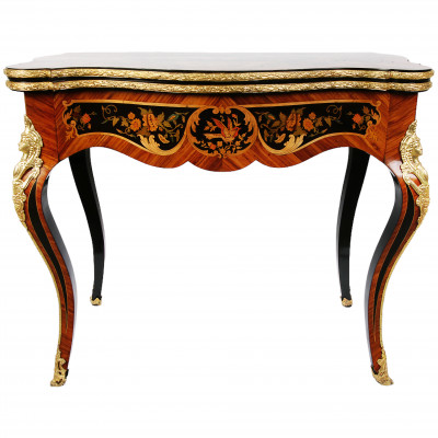 Luija XVI stila kāršu galds