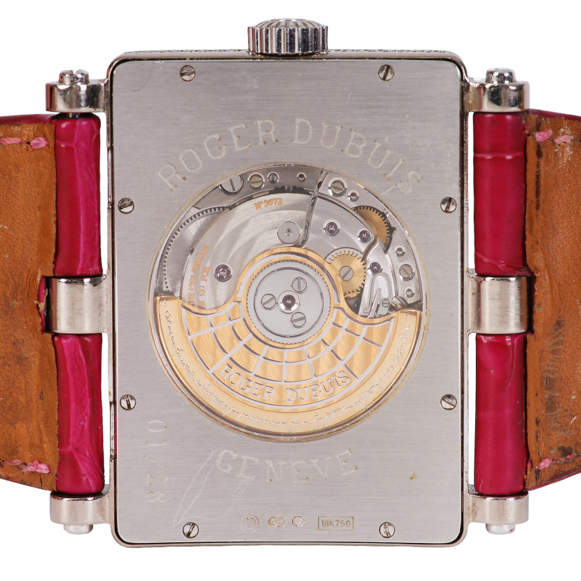 Gold wrist watch Roger Dubuis "Too Much"