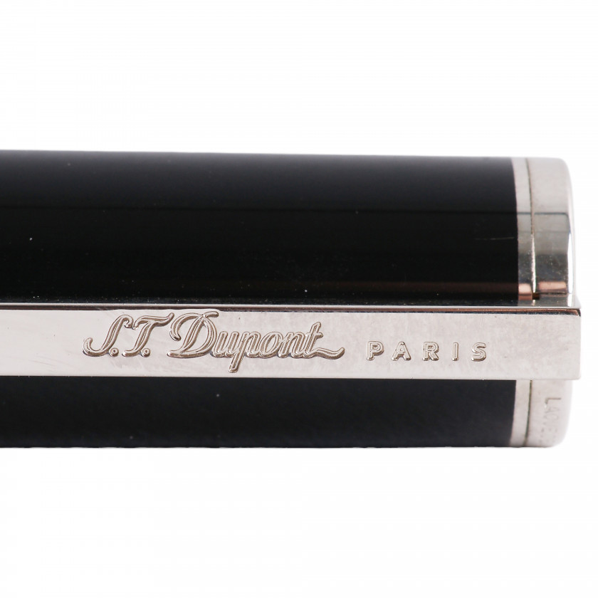 Pen "S.T. Dupont Neoclasique President Roller Ball Pen & USB"