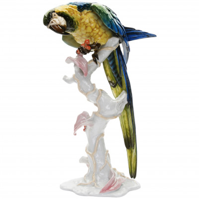 Porcelain figure "Parrot - Ara"
