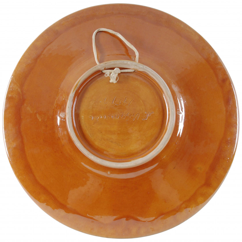 Большая керамическая декоративная тарелка