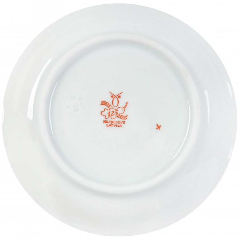 Фарфоровое блюдце