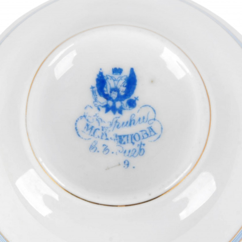 Фарфоровая кофейная чашечка