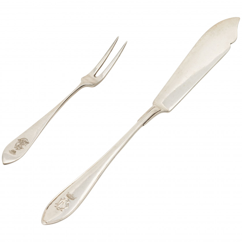 Silver flatware set for 12 persons