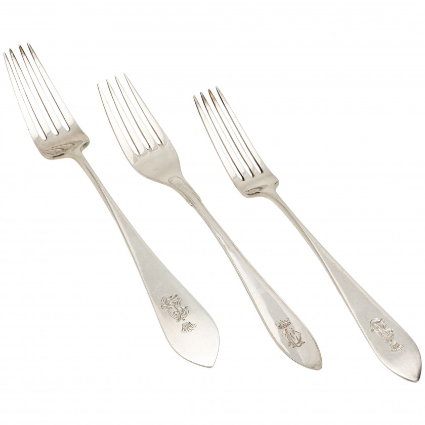 Silver flatware set for 12 persons
