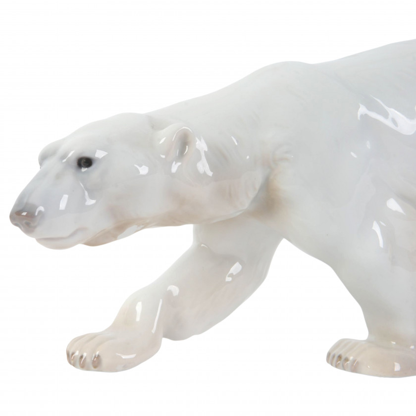 Фарфоровая фигура "Белый медведь"