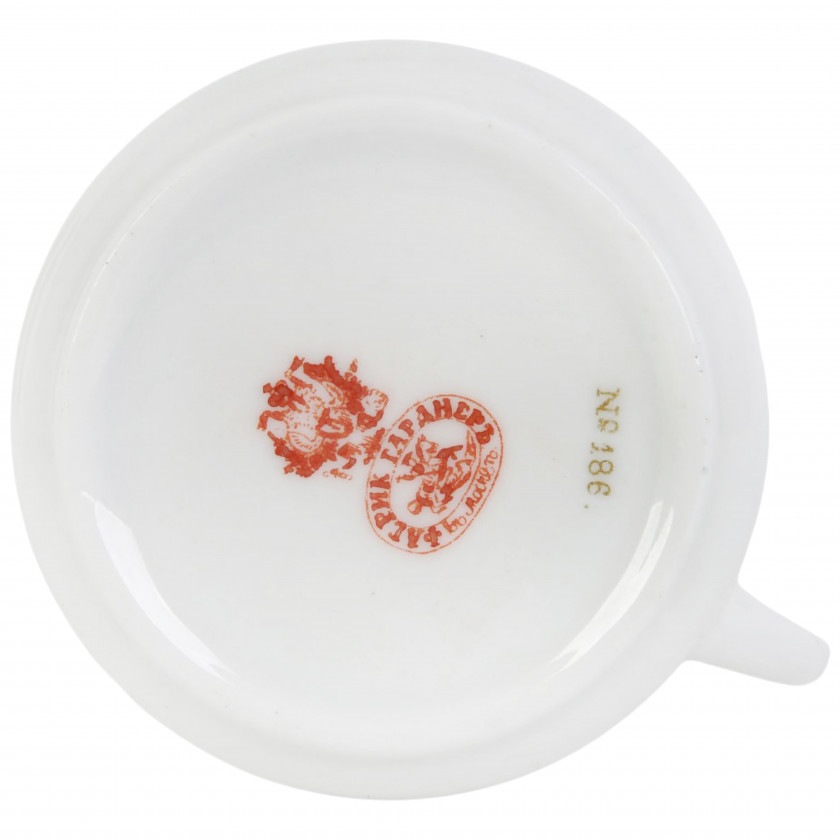 Фарфоровая чайная чашечка с блюдцем