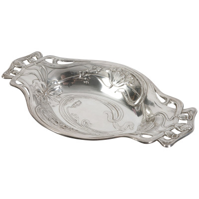 Посеребренное блюдо в стиле Ар-Нуво