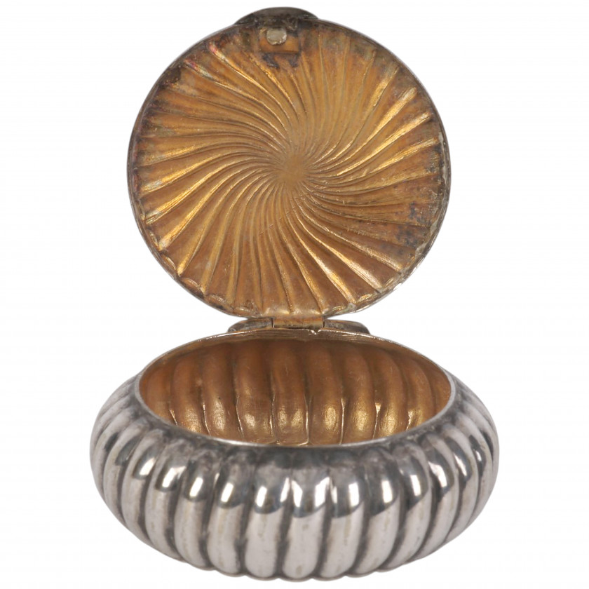 Посеребренная таблетница