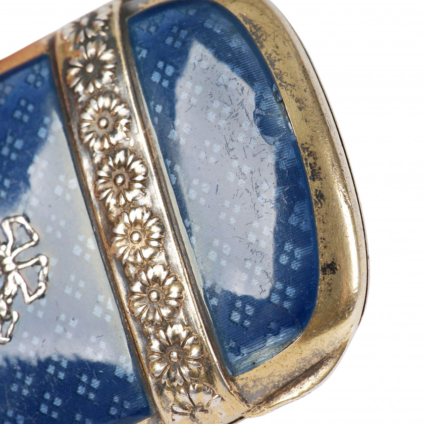 Маленький серебряный дамский портсигар с эмалью