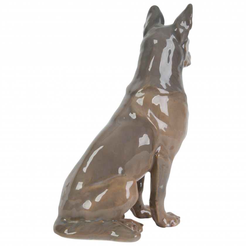 Фарфоровая фигура "Немецкая овчарка"