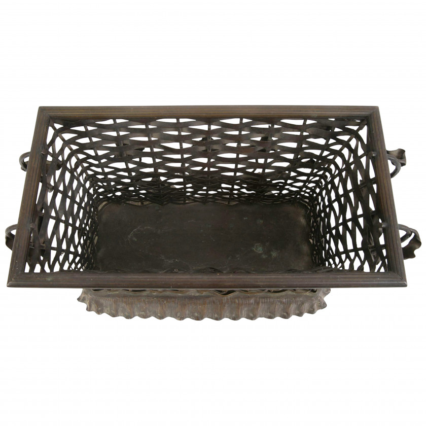 Латунная жардиньерка в стиле Ар-Деко