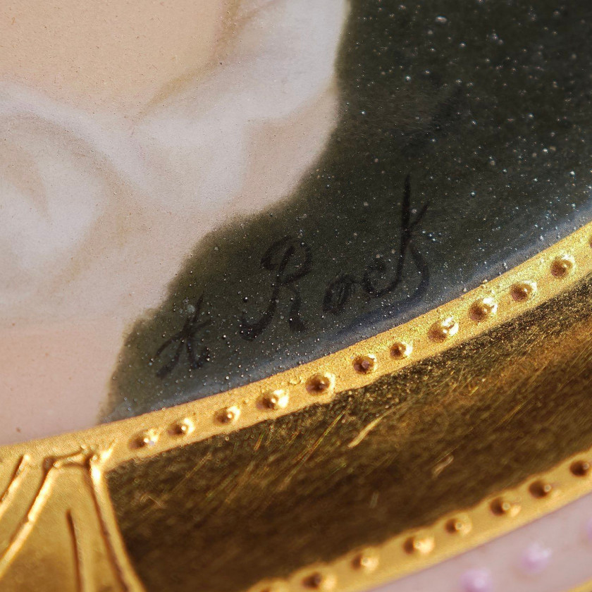 Porcelain decorative plate "Madame Récamier"